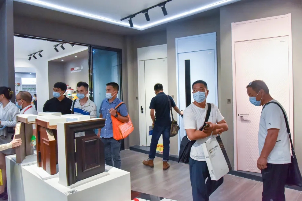 廣州建博會丨直播打卡領(lǐng)尚品牌館，體驗潮流家居生活