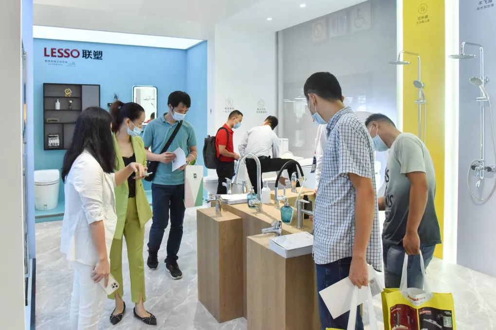 廣州建博會丨直播打卡領(lǐng)尚品牌館，體驗潮流家居生活