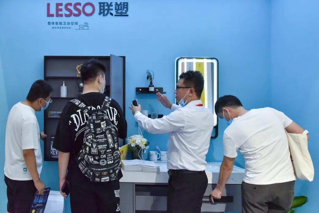 廣州建博會丨直播打卡領(lǐng)尚品牌館，體驗潮流家居生活