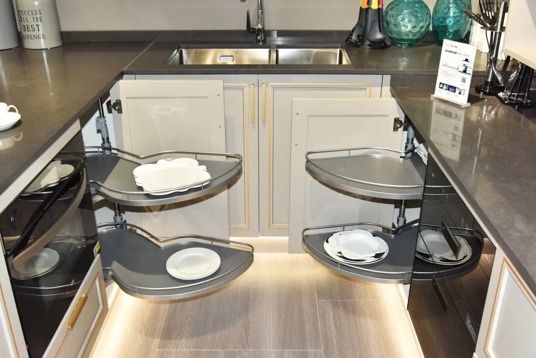 廣州建博會 | 領(lǐng)尚家居發(fā)掘生活之美，打造潮流智能家居