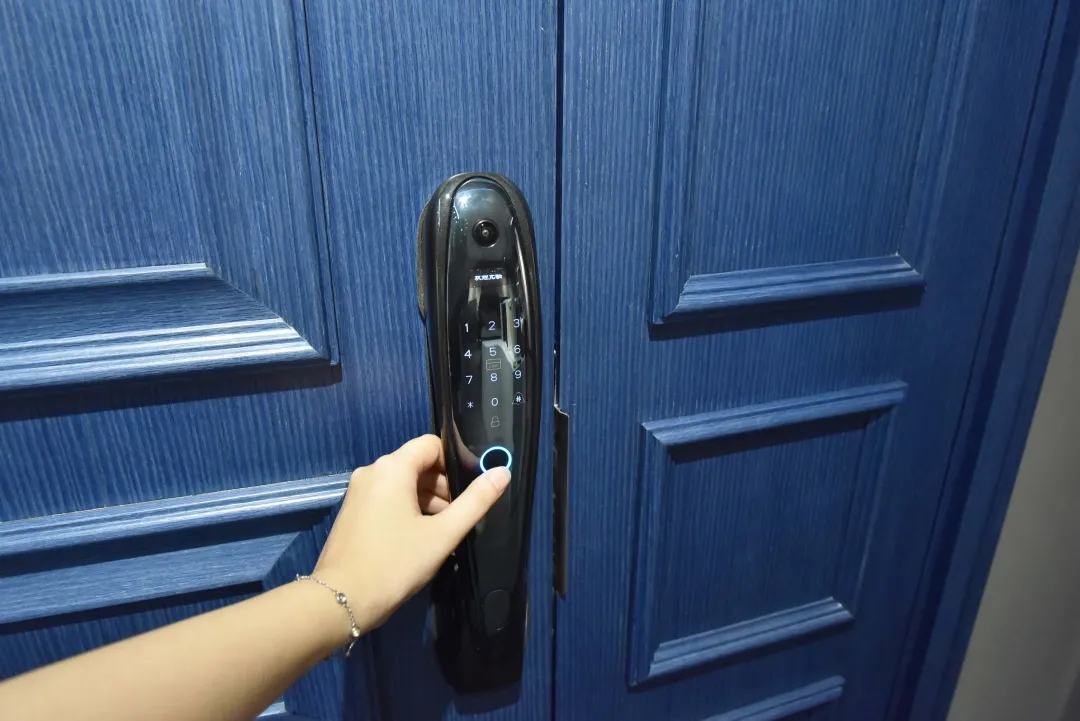 廣州建博會 | 領(lǐng)尚家居發(fā)掘生活之美，打造潮流智能家居