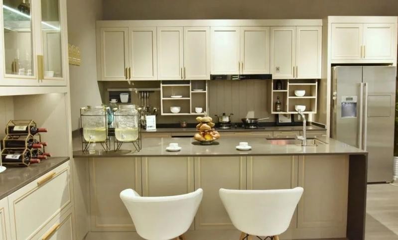 如何打造美觀實(shí)用的理想廚房？領(lǐng)尚整體櫥柜為你分憂